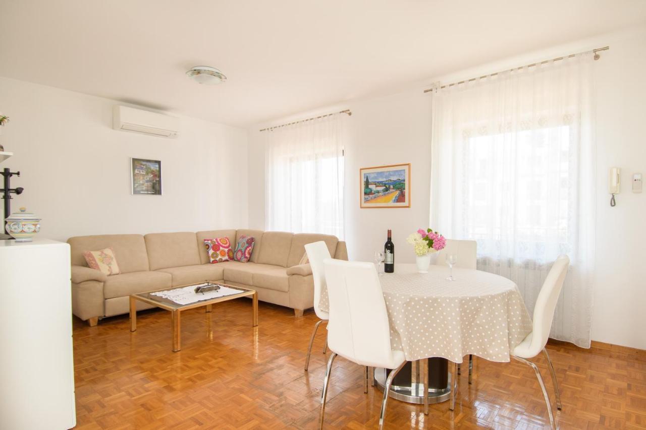 Apartments Palmic Porec Exterior photo