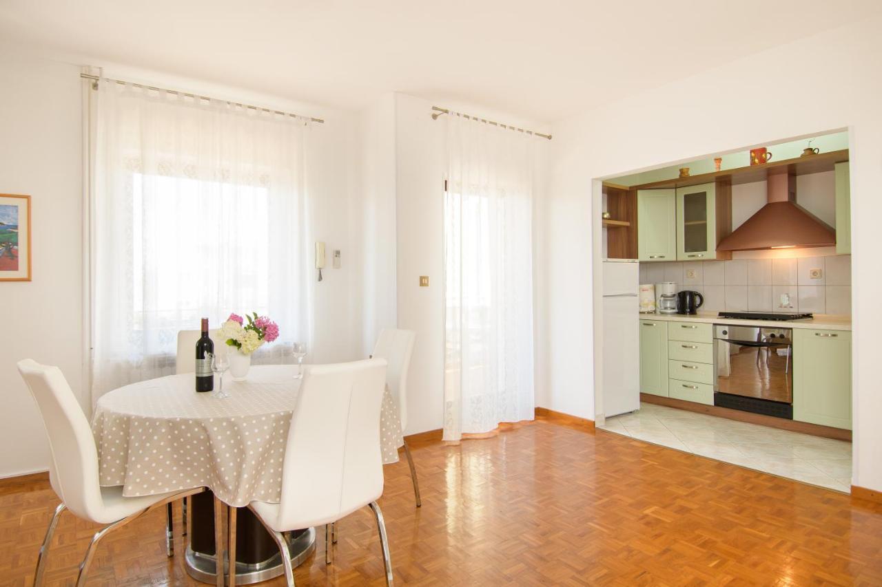 Apartments Palmic Porec Exterior photo